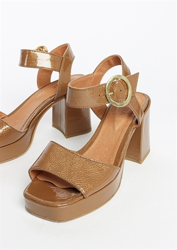 Flot klassisk brun læder sko; sandal med åben front og flot lukning fra Bukela